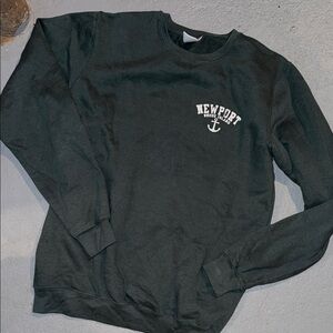 Newport Dark Green Medium Crewneck Sweater unisex